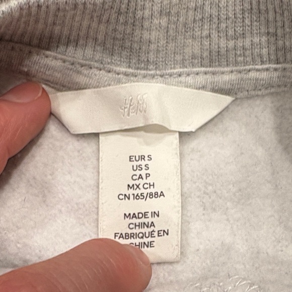 Like New! Los Angeles Sweatshirt - Picture 3 of 4